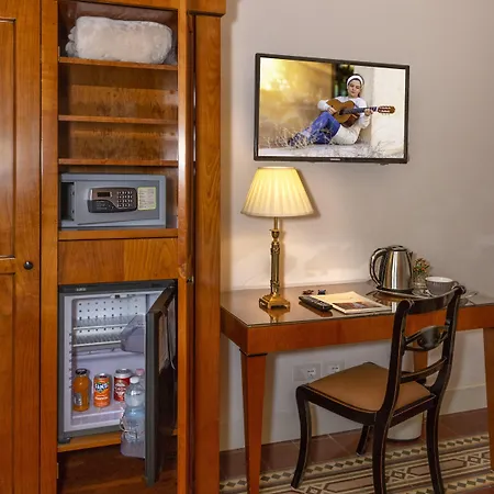 In Azzurro Maison De Charme 4* لوكا