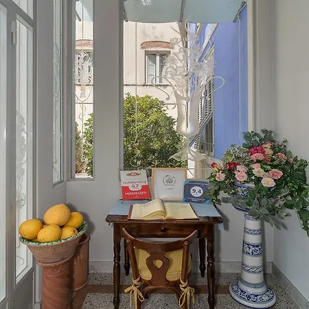 In Azzurro Maison De Charme فندق مبيت وإفطار لوكا