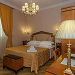 Bed & Breakfast In Azzurro Maison De Charme Lucca