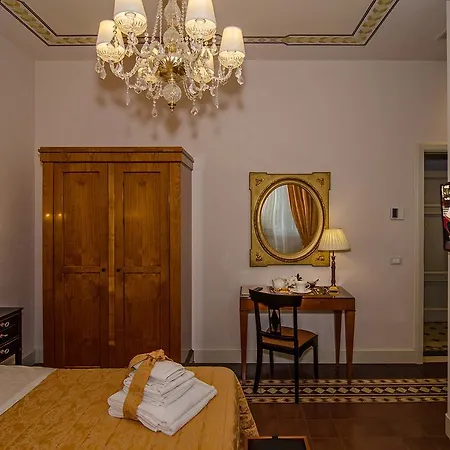 Bed & Breakfast In Azzurro Maison De Charme