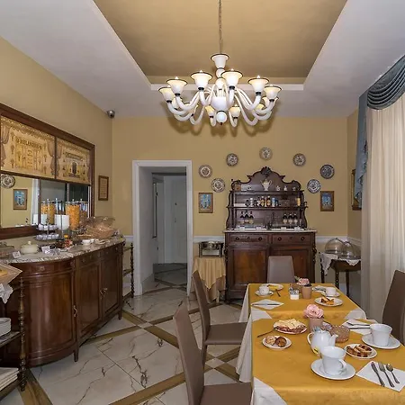 Bed & Breakfast In Azzurro Maison De Charme 3*