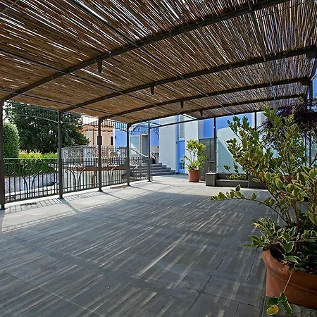 Bed & Breakfast In Azzurro Maison De Charme 3*