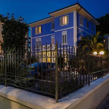 Bed & Breakfast In Azzurro Maison De Charme Lucca